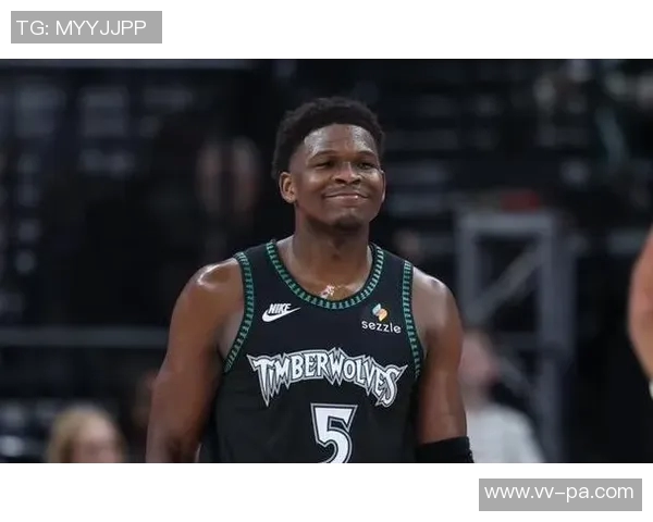 进化！爱德华兹对被包夹态度明显转变：不生气传球后我们是4打3